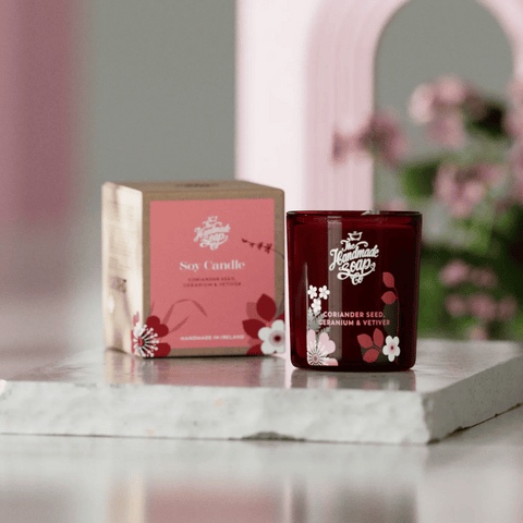 The Handmade Soap Company Coriander Seed,Geranium & Vetiver Soy candle